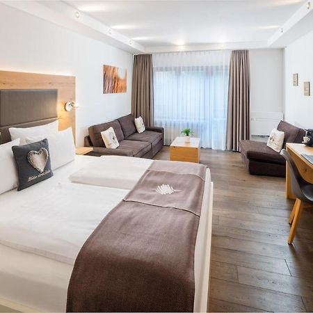 Neo Hotel Linde Esslingen Esslingen am Neckar Kültér fotó