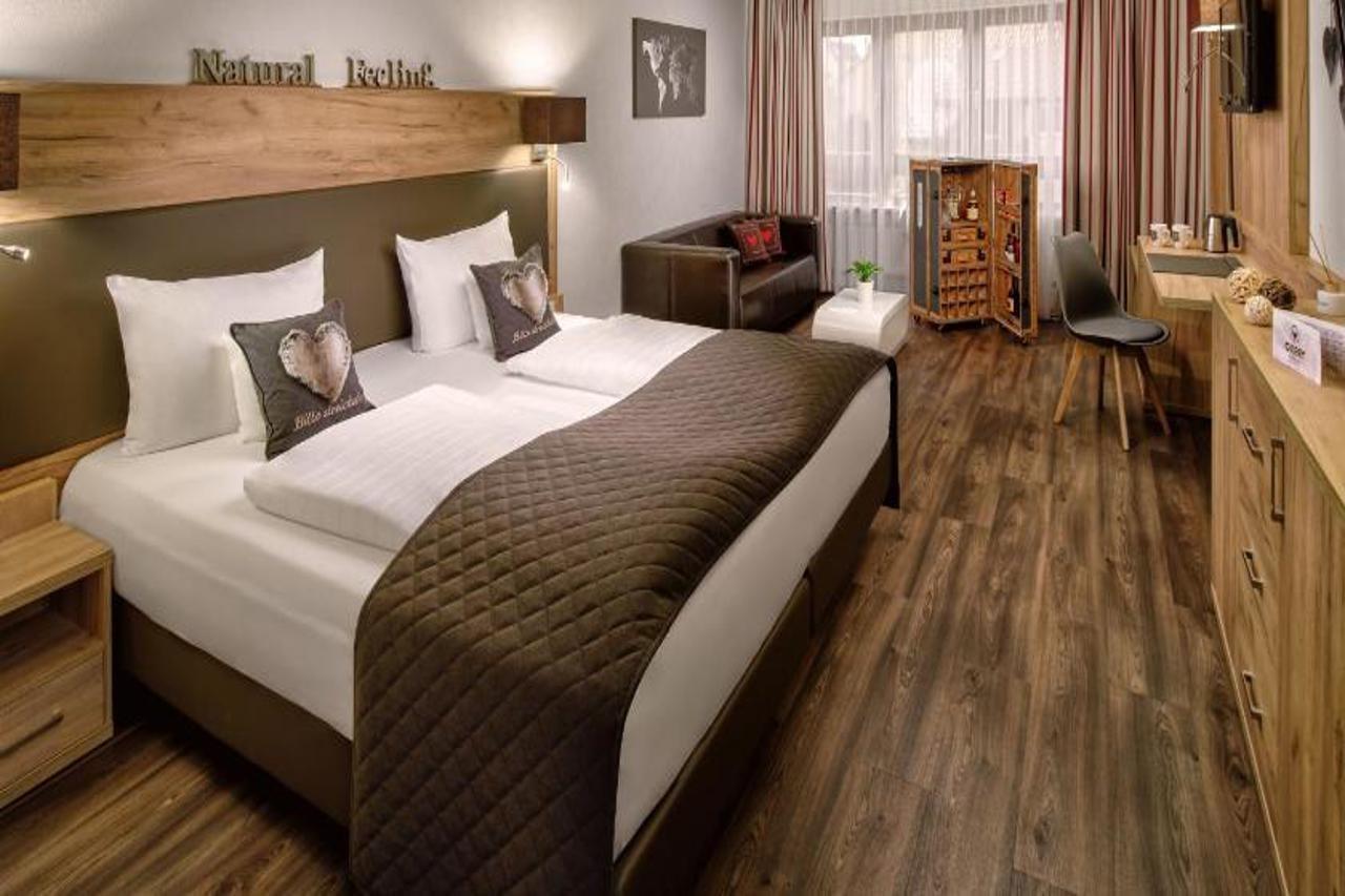 Neo Hotel Linde Esslingen Esslingen am Neckar Kültér fotó