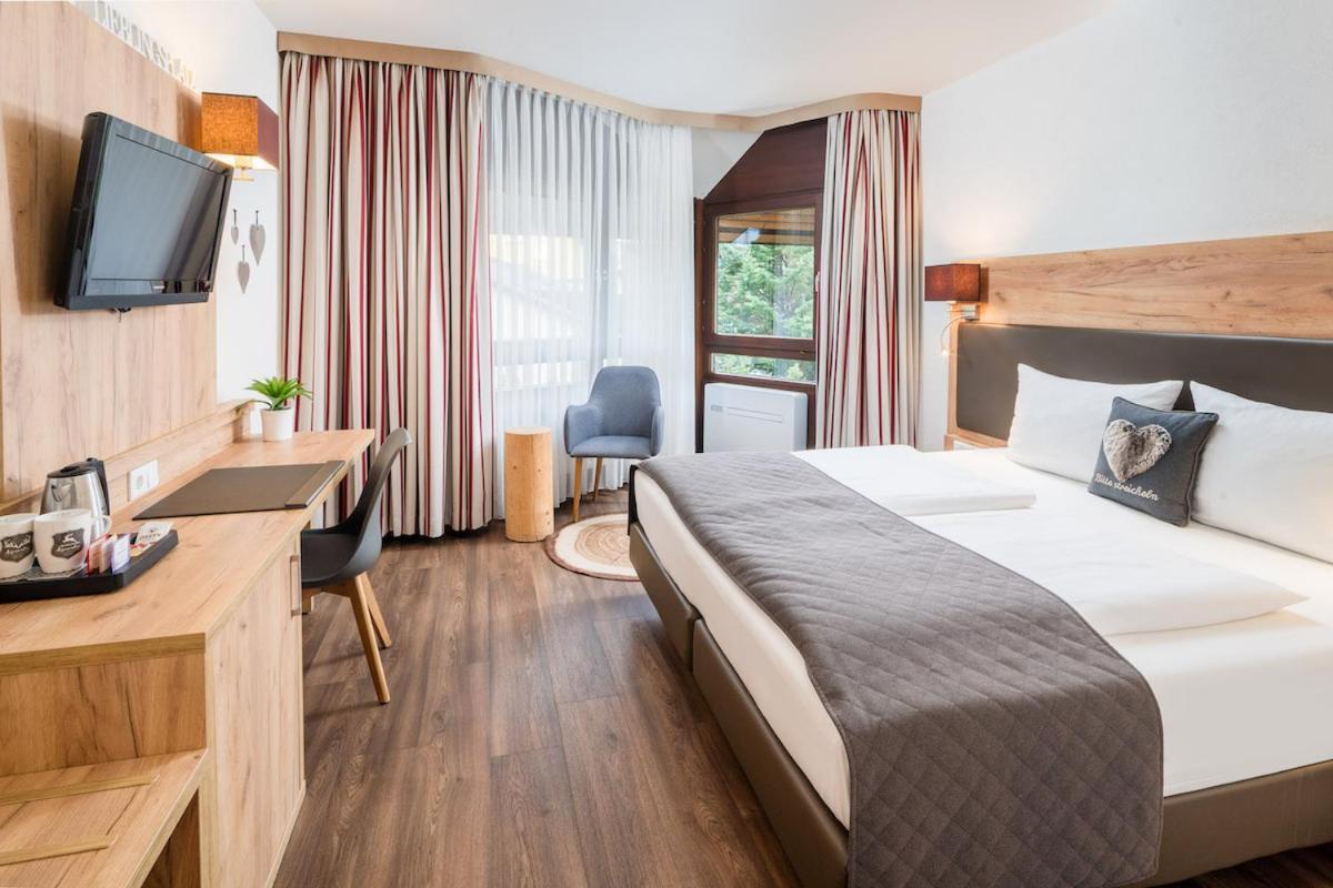 Neo Hotel Linde Esslingen Esslingen am Neckar Kültér fotó